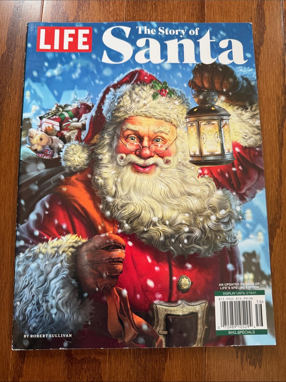 LIFE The Story of Santa Christmas Special Edition Holiday Magazine